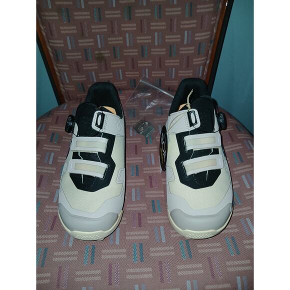 New Adidas Women’s Sz 7.5 Five Ten Kestrel BOA Mountain Bike Shoes Sand HQ6032 - Picture 2 of 8